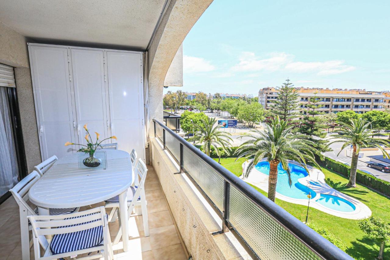 Regata Litoral Costa Dorada - Only Families Apartman Cambrils Kültér fotó